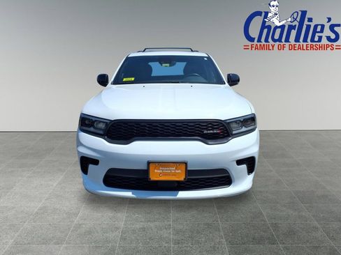 Used 2024 Dodge Durango GT image 2
