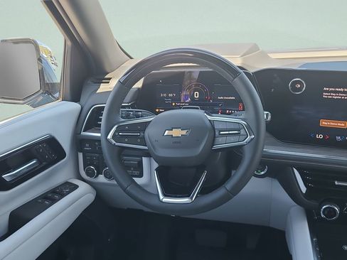 New 2026 Chevrolet Suburban Premier AWD/4WD image 12
