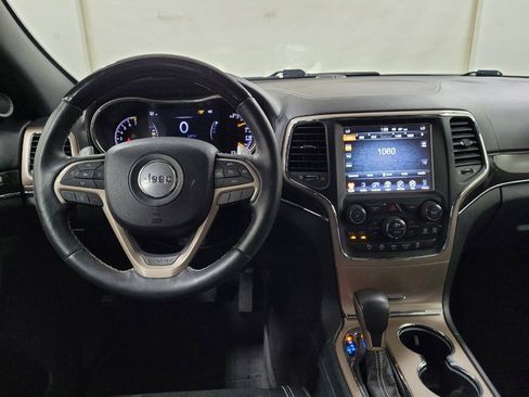 Used 2017 Jeep Grand Cherokee Overland AWD/4WD image 22