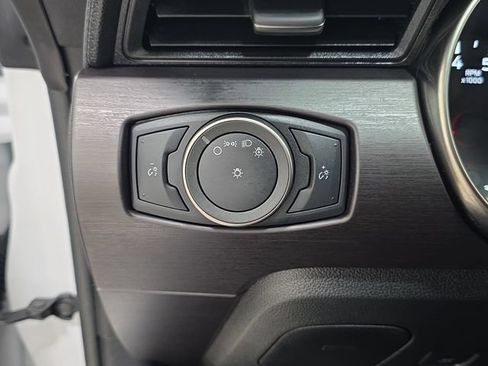 Used 2016 Ford Mustang Shelby GT350 w/ Technology Package RWD image 24