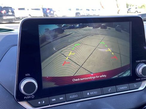 Used 2024 Nissan Sentra SV image 36