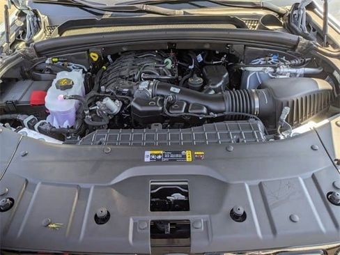 New 2025 Jeep Grand Cherokee L Overland w/ Luxury Tech Group IV image 24