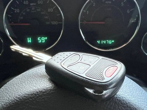 Used 2017 Jeep Wrangler Unlimited Sahara AWD/4WD image 28