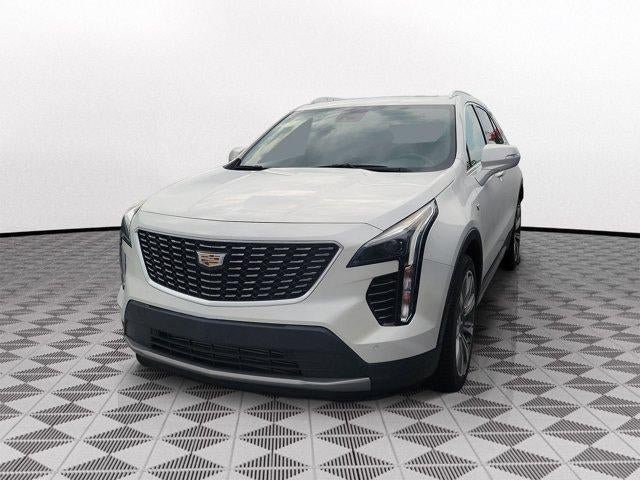 Certified 2023 Cadillac XT4 Premium Luxury w/ Driver Assist Package FWD image 3