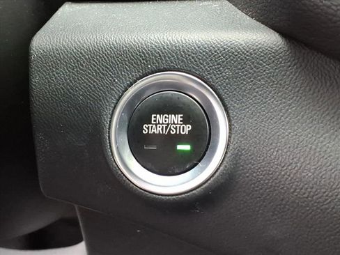 Certified 2022 GMC Terrain SLE w/ Driver Convenience Package image 17