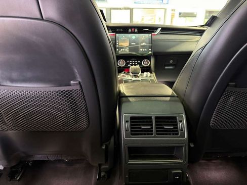 Used 2022 Jaguar F-PACE S AWD/4WD image 23