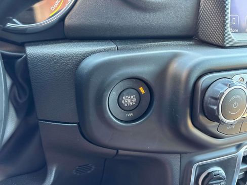 Used 2023 Jeep Wrangler Unlimited Rubicon 4xe w/ Cold Weather Group AWD/4WD image 22
