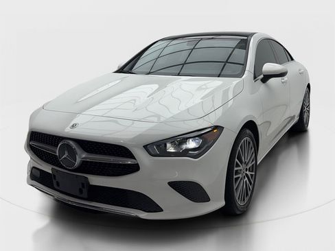 Used 2022 Mercedes-Benz CLA 250 image 4