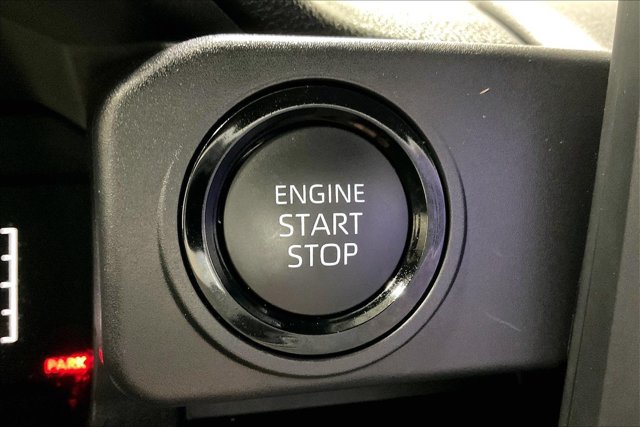 Certified 2025 Toyota Tacoma SR5 AWD/4WD image 38