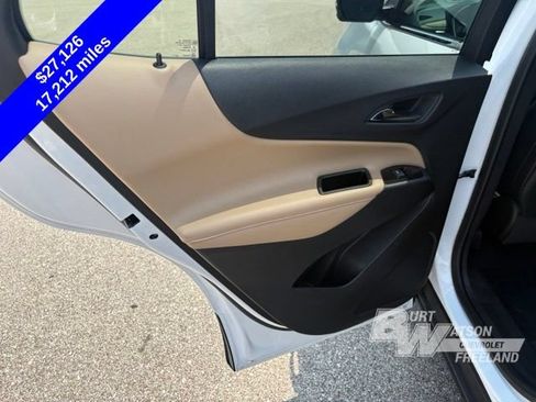 Used 2024 Chevrolet Equinox Premier FWD image 27