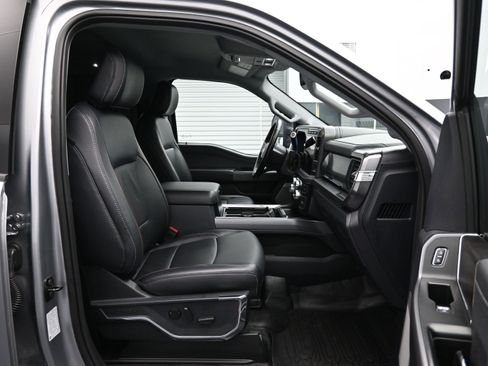 Used 2024 Ford F350 Lariat w/ Black Appearance Package image 12