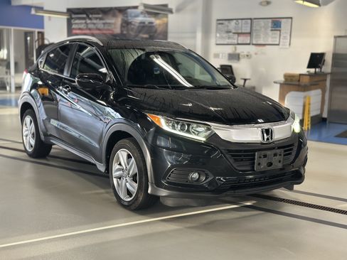 Used 2019 Honda HR-V EX-L image 3