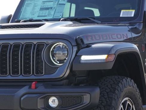 New 2026 Jeep Wrangler Unlimited Rubicon AWD/4WD image 4