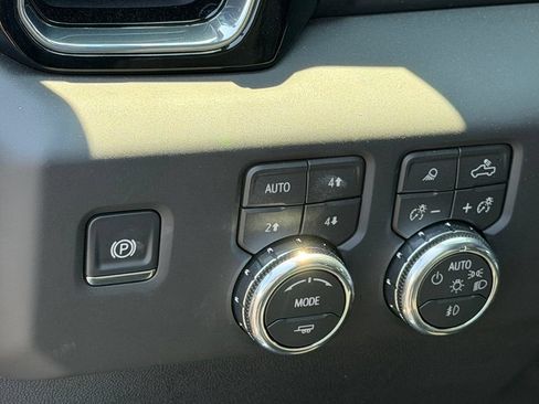 New 2026 GMC Sierra 1500 Denali AWD/4WD image 32