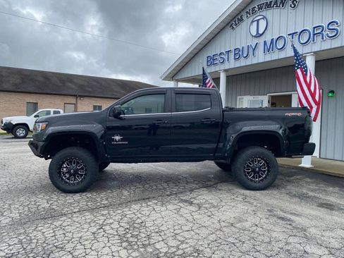 Used 2018 Chevrolet Colorado LT w/ LT Convenience Package AWD/4WD image 2