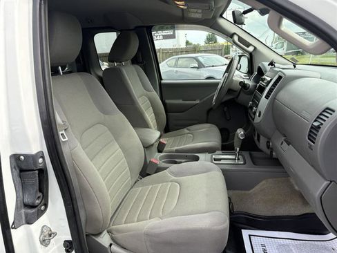 Used 2015 Nissan Frontier S RWD image 14