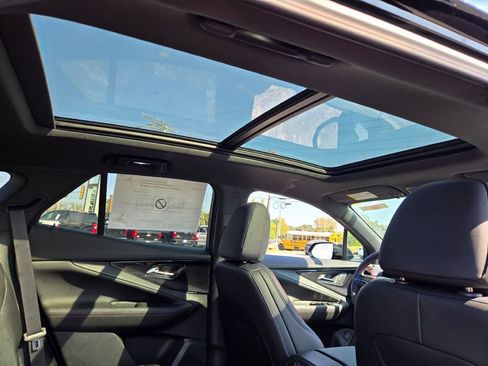 New 2026 Chevrolet Blazer EV RS image 9