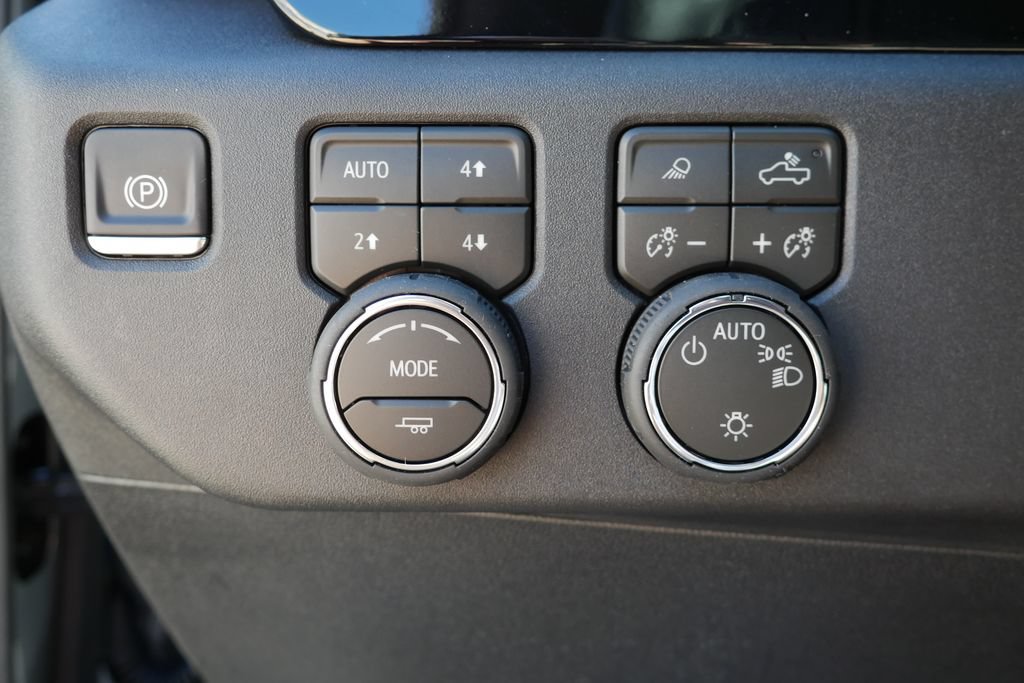 New 2026 Chevrolet Silverado 1500 LT w/ Z71 Off-Road Package AWD/4WD image 18