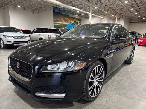 Used 2016 Jaguar XF Prestige image 22