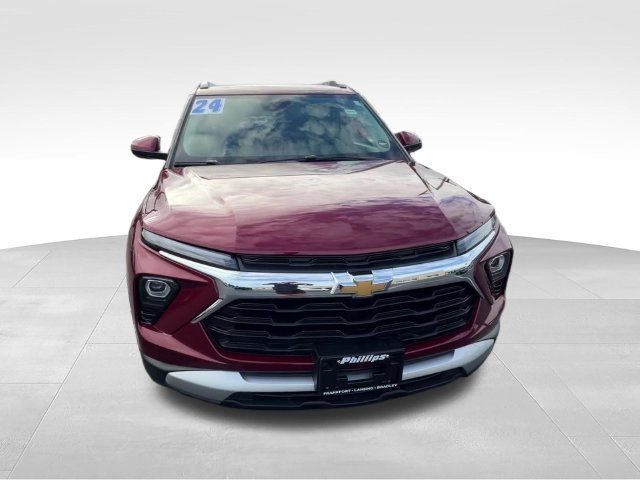 Certified 2024 Chevrolet TrailBlazer LT w/ LT Cold Weather Package FWD image 8