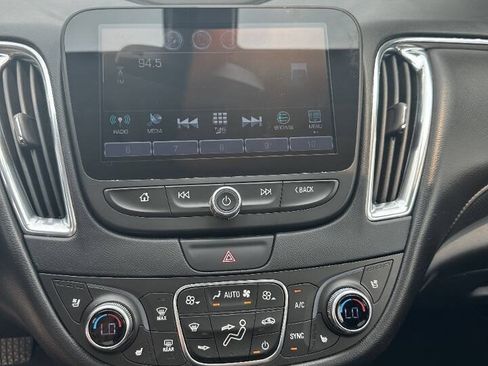 Used 2016 Chevrolet Malibu Premier FWD image 8
