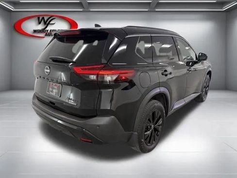 Used 2023 Nissan Rogue SV w/ SV Premium B Package AWD/4WD image 6