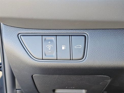 New 2026 Genesis G70 2.5T Prestige image 34