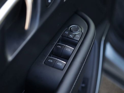 Used 2025 Buick Enclave Avenir w/ Super Cruise Package image 29