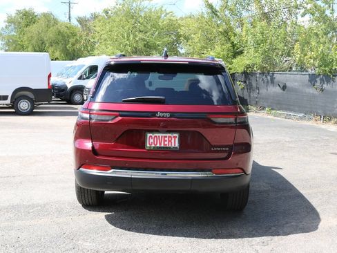 Used 2023 Jeep Grand Cherokee Limited RWD image 4