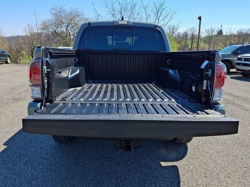 Used 2023 Toyota Tacoma TRD Off-Road w/ TRD Premium Off Road Package image 28