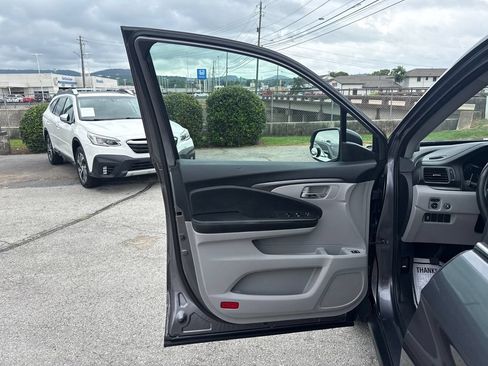 Used 2017 Honda Pilot EX-L image 9