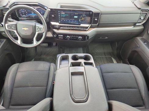 Certified 2022 Chevrolet Silverado 1500 LT RWD image 19