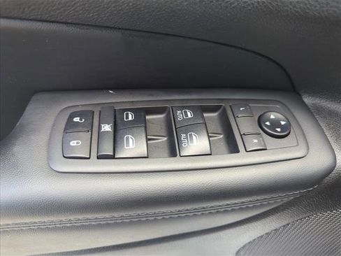 Used 2021 Jeep Grand Cherokee Laredo X AWD/4WD image 28