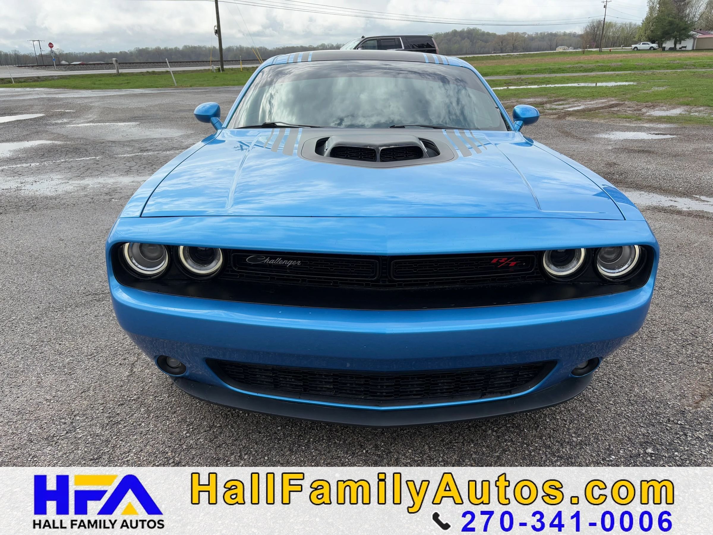 Used 2015 Dodge Challenger R/T RWD image 10