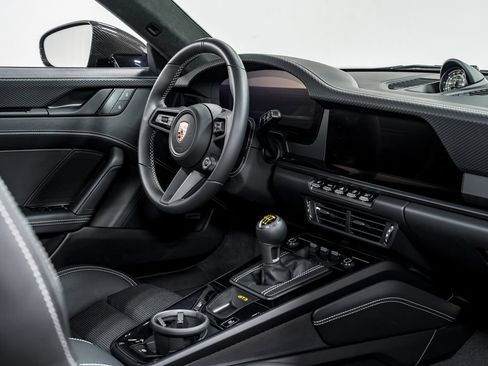 Used 2026 Porsche 911 GT3 RWD image 32