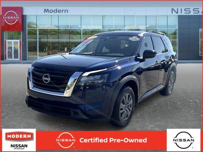 Used 2025 Nissan Pathfinder SV