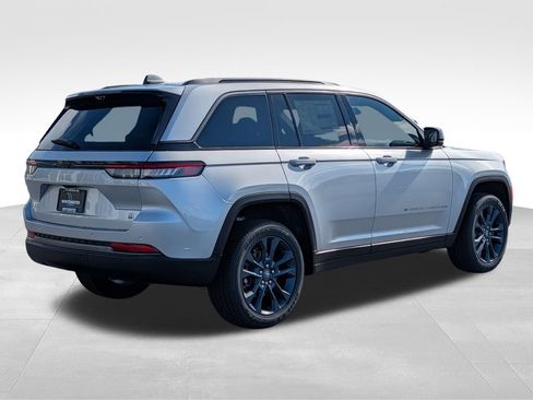 New 2026 Jeep Grand Cherokee Limited AWD/4WD image 2