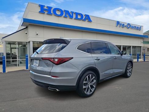 Used 2023 Acura MDX SH-AWD w/ Technology Package image 4
