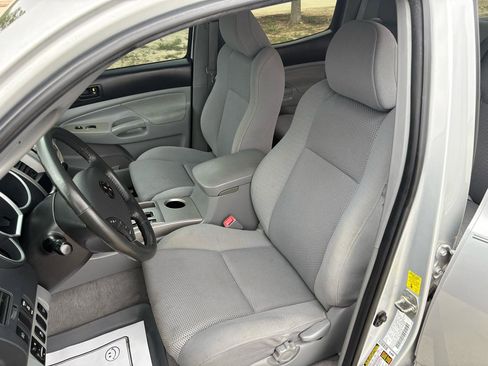 Used 2010 Toyota Tacoma PreRunner RWD image 37