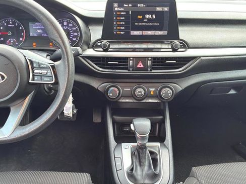 Used 2020 Kia Forte Sedan FWD image 19