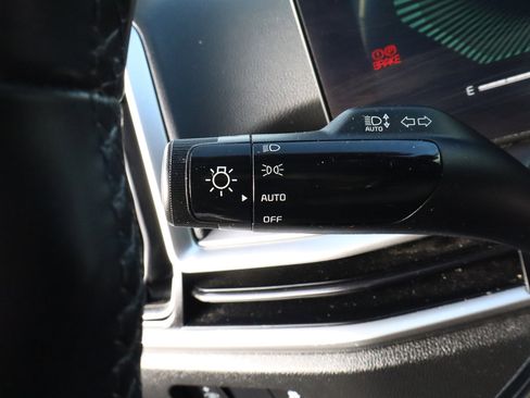 Used 2024 Kia Sorento S image 15