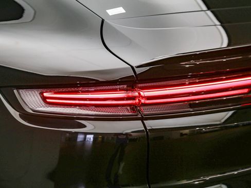 Certified 2026 Porsche Cayenne Coupe AWD/4WD image 15