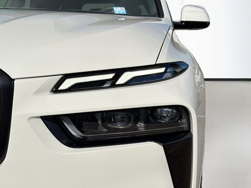 New 2026 BMW X7 xDrive40i w/ Executive Package image 9