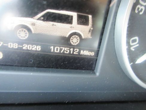 Used 2016 Land Rover LR4 HSE Silver Edition AWD/4WD image 32