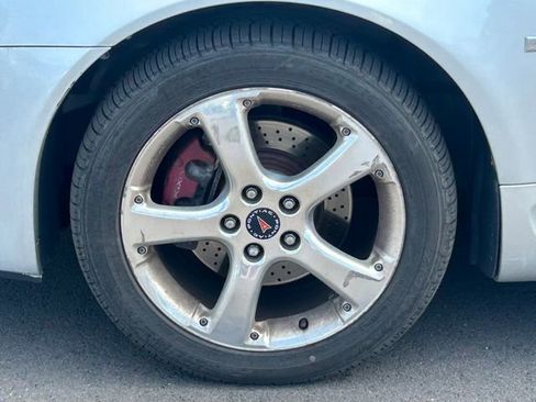 Used 2006 Pontiac Grand Prix GXP w/ Sun And Sound Package FWD image 11