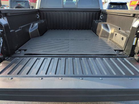 Used 2023 Toyota Tacoma SR AWD/4WD image 23