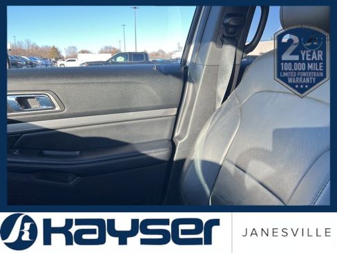 Used 2018 Ford Explorer XLT w/ Equipment Group 202A image 20