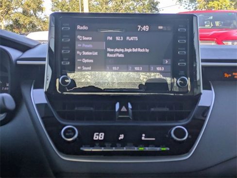 Used 2020 Toyota Corolla LE image 15