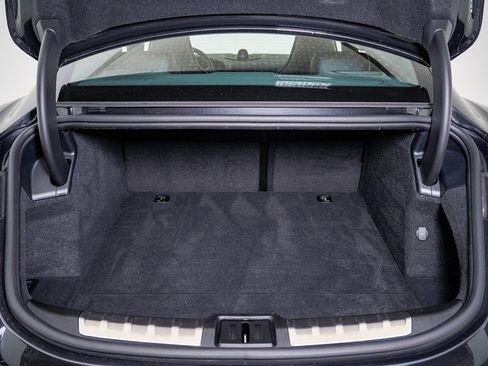 Certified 2025 Porsche Taycan image 28