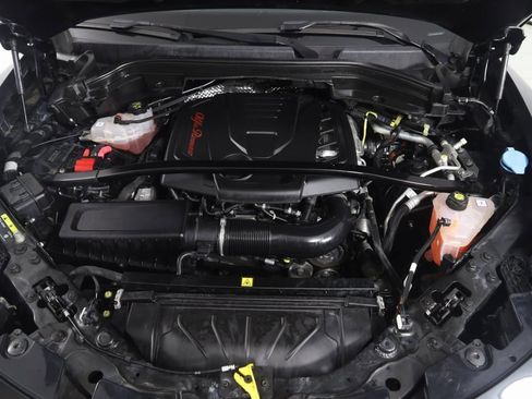 Used 2023 Alfa Romeo Stelvio Veloce image 54